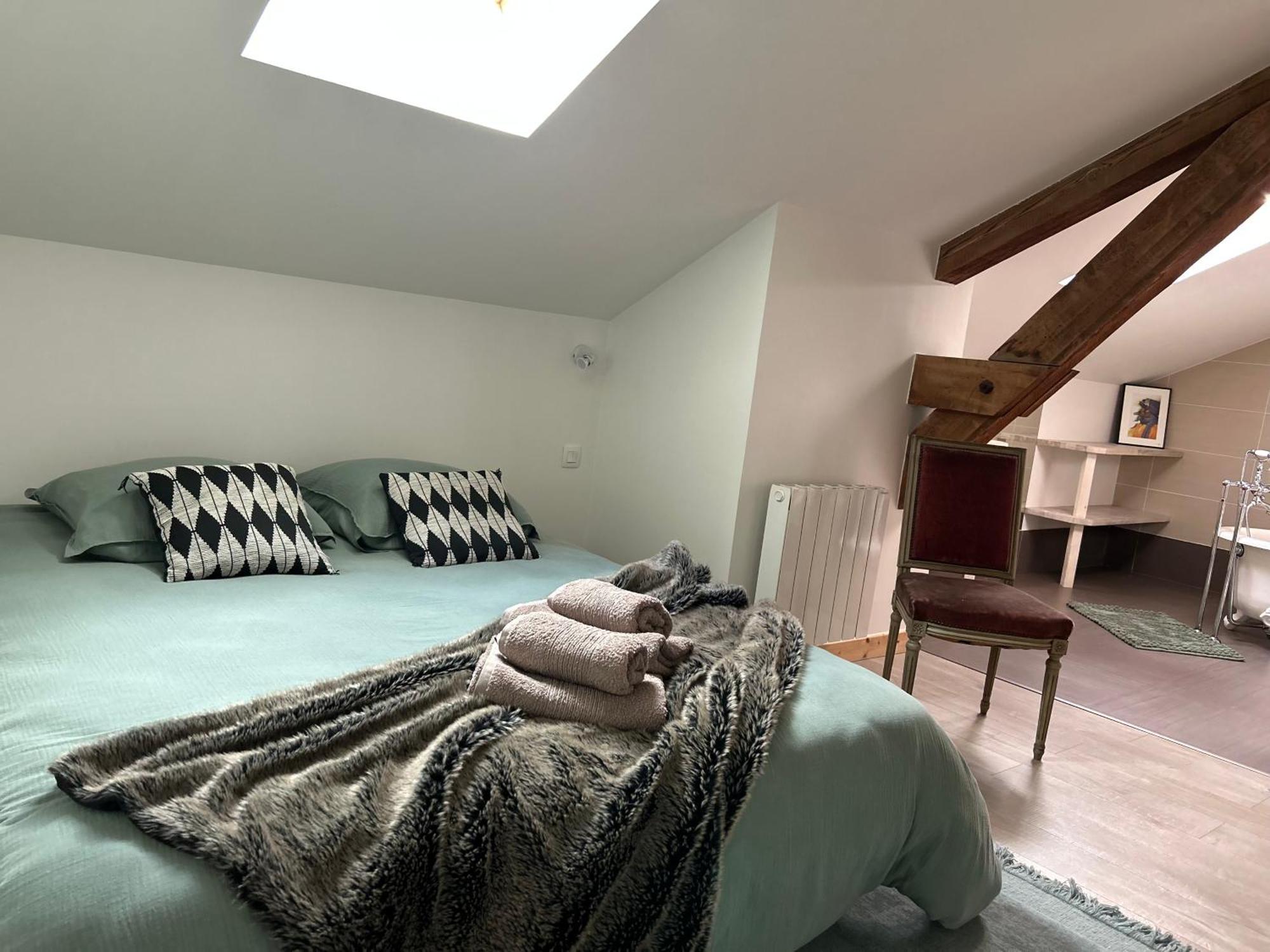 Chic Et Cosy Lägenhet Passy  Exteriör bild
